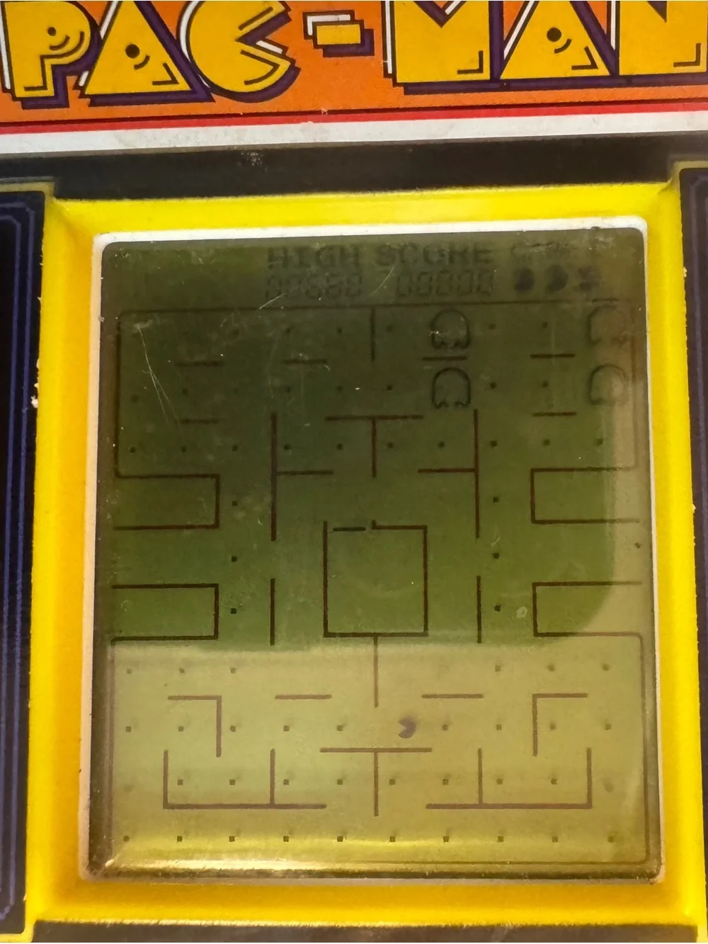 Vtg Pac-Man Yellow Handheld Arcade Game #9521 - 6”x4”x2”